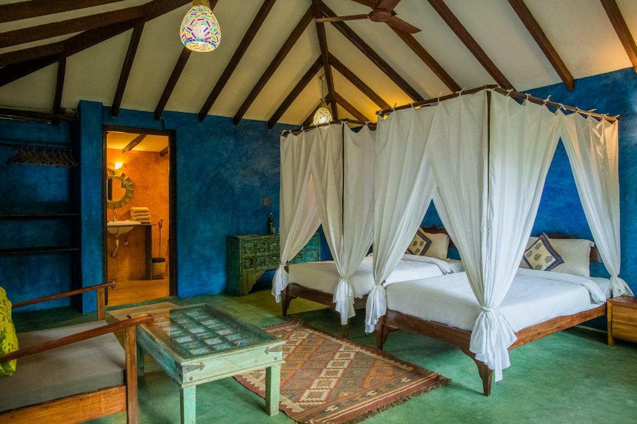 Devarya Wellness Beach Resort Morjim Værelse billede