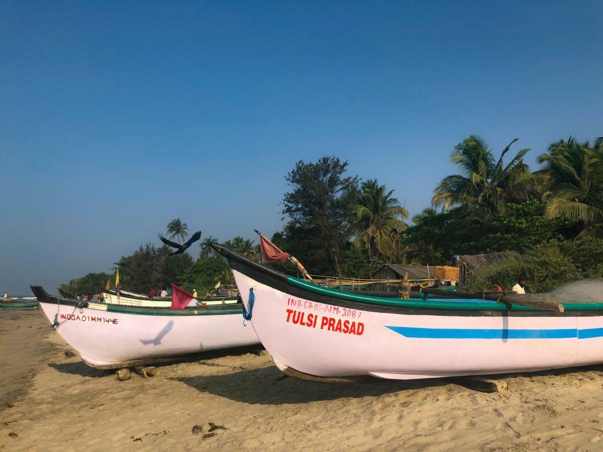 Devarya Wellness Beach Resort Morjim Eksteriør billede