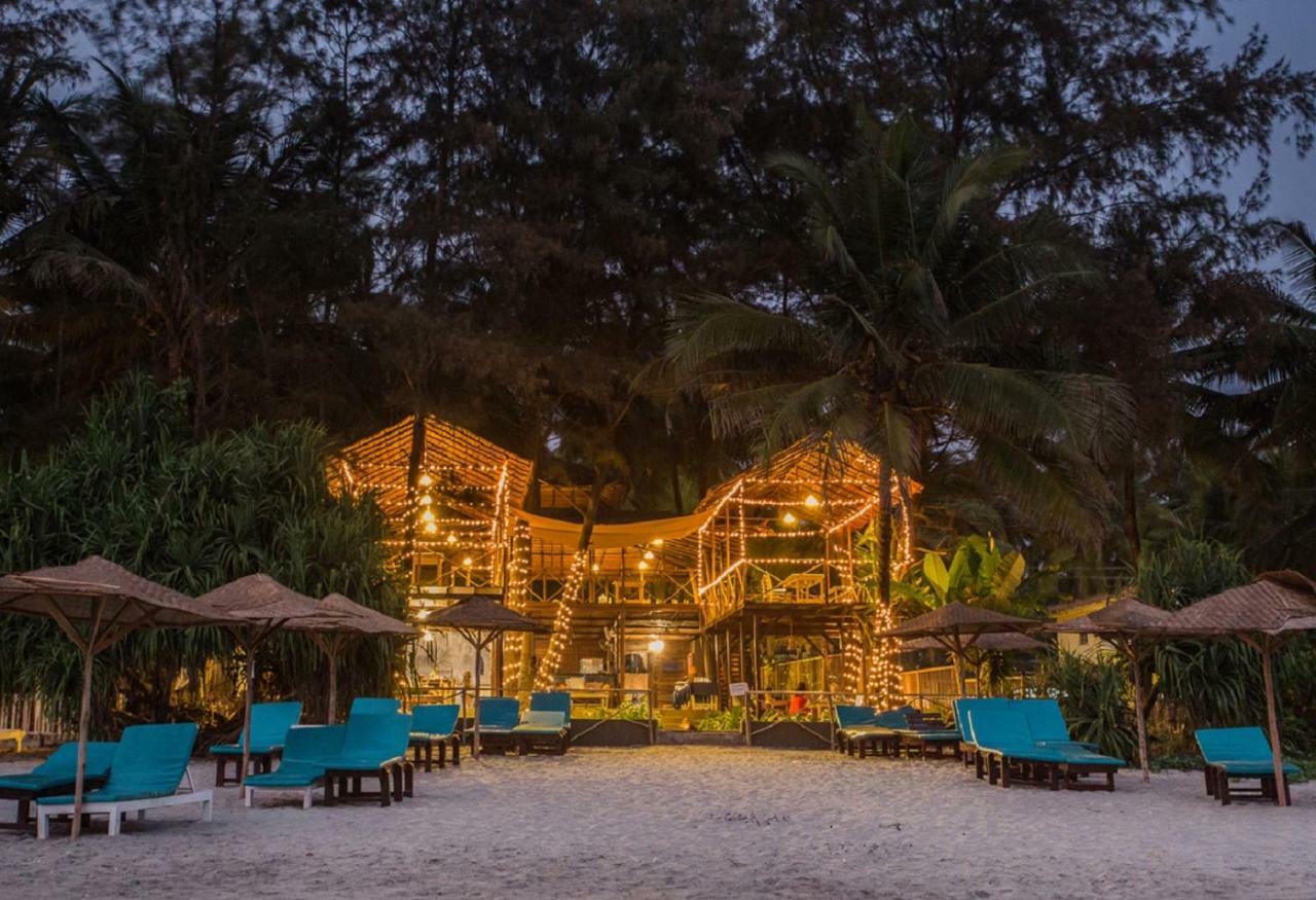 Devarya Wellness Beach Resort Morjim Eksteriør billede